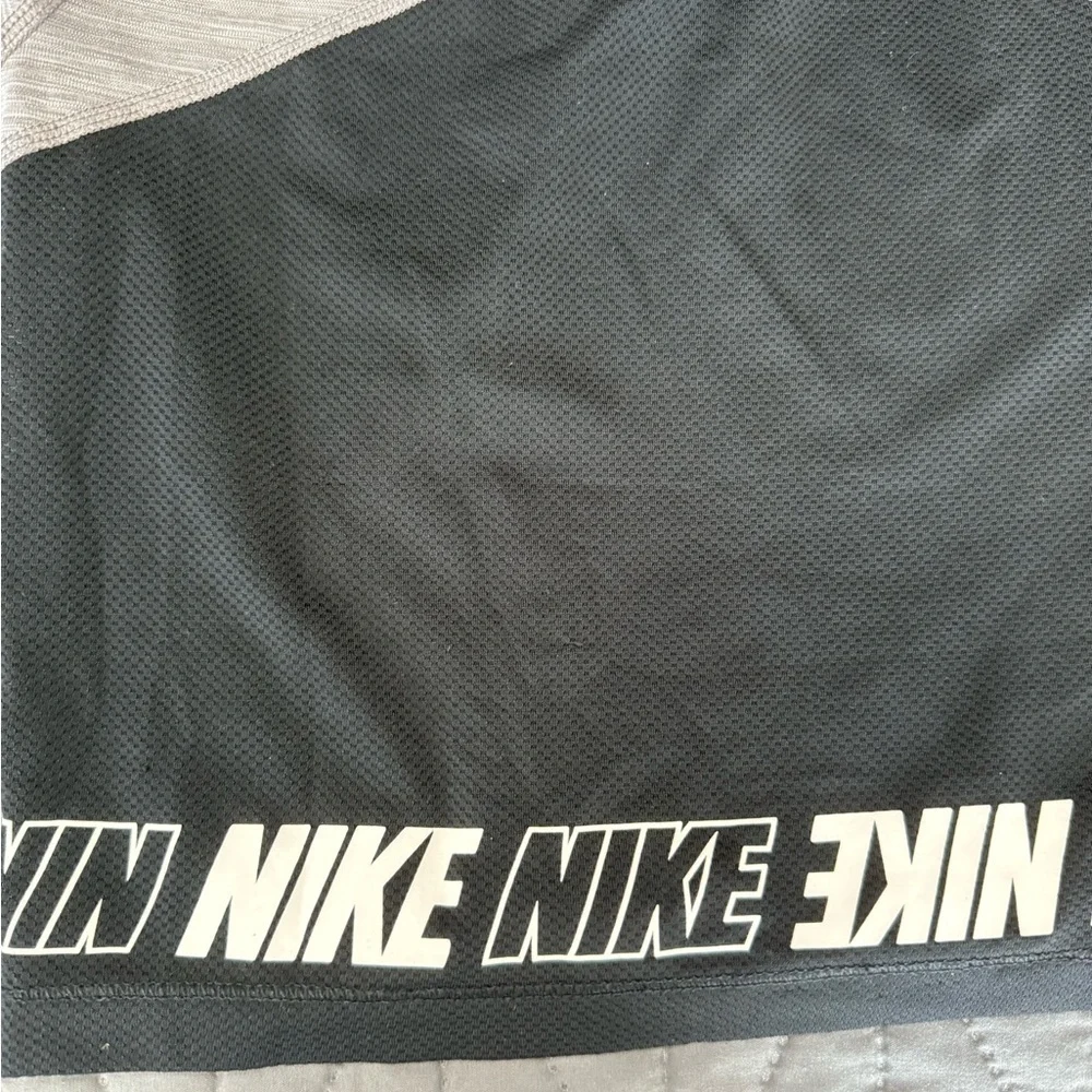 Nike Women's Gray and Black Top